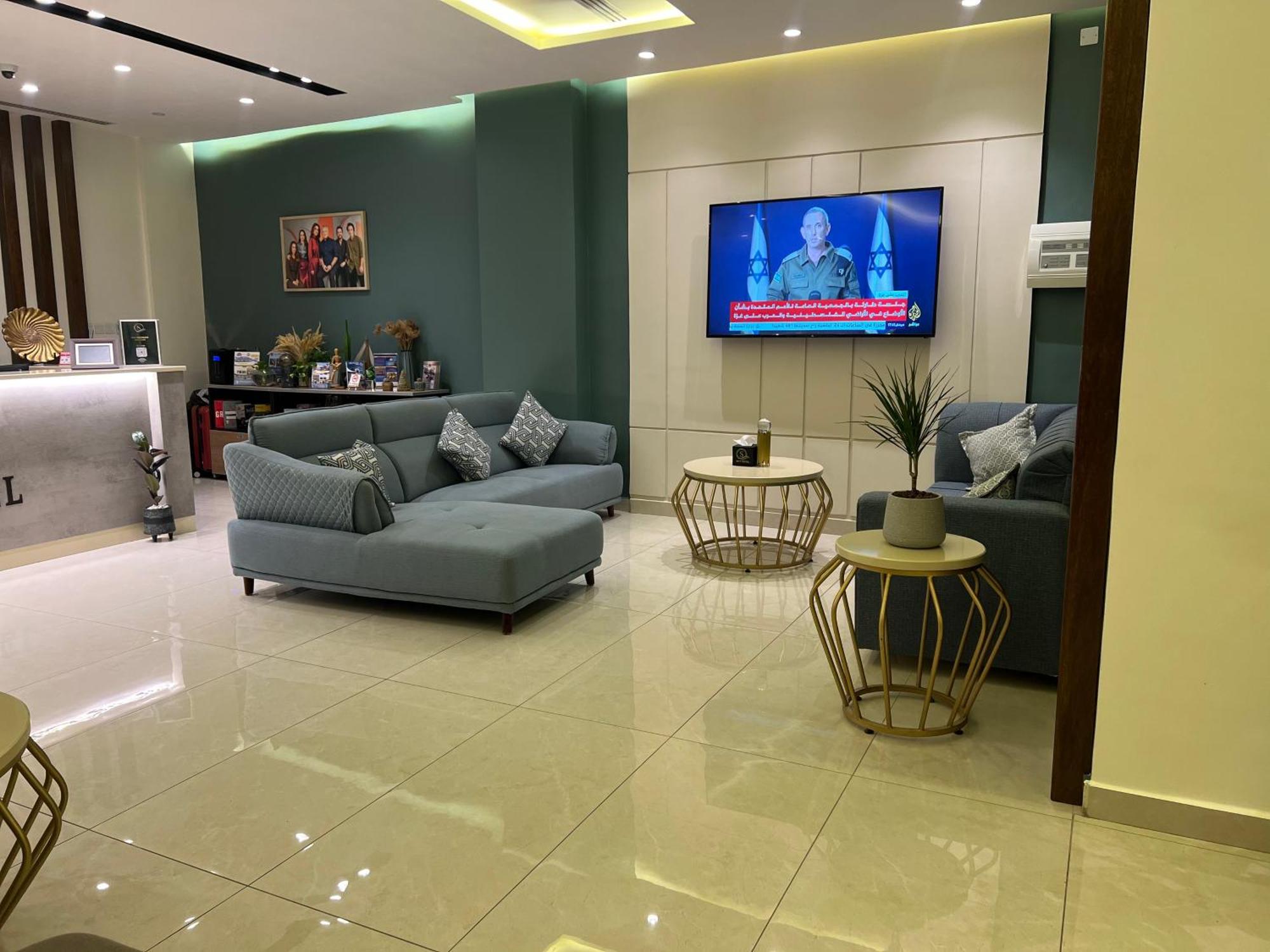 Sky Hotel 亚喀巴 外观 照片