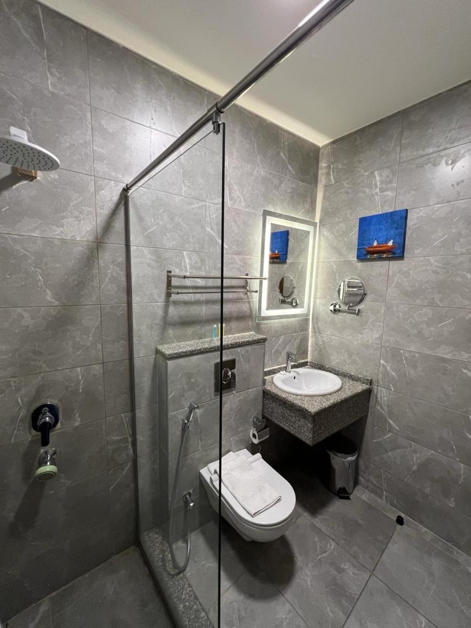 Sky Hotel 亚喀巴 外观 照片