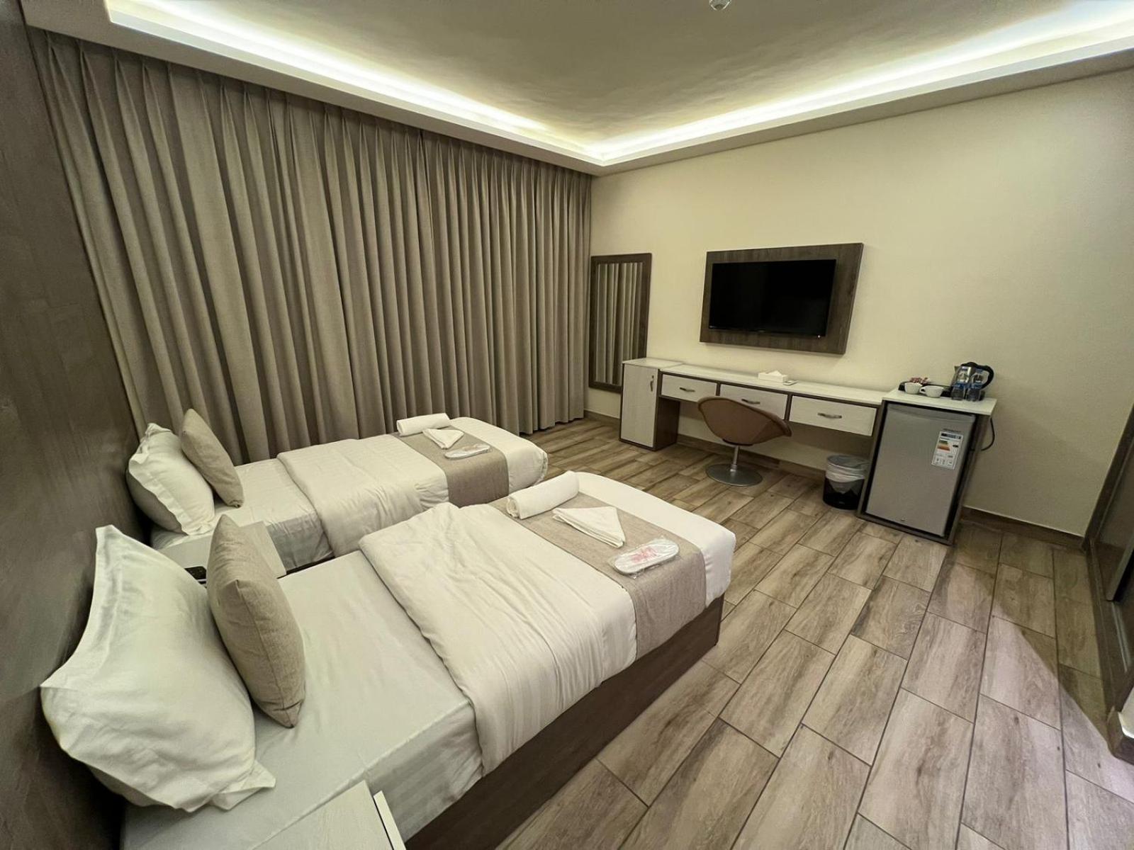Sky Hotel 亚喀巴 外观 照片