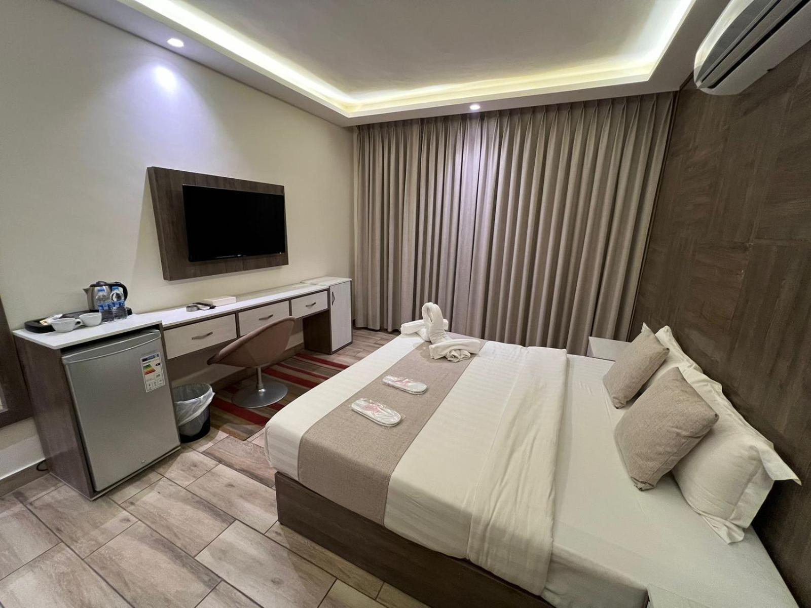 Sky Hotel 亚喀巴 外观 照片